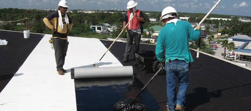 Installation of a FiberTite Hybrid Multi-Ply Roofing System 027_27_MODBIT-OPT